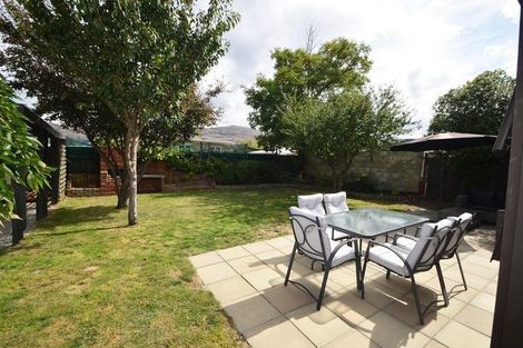 Photo of property in 10 Linrosa Place, Cromwell, 9310