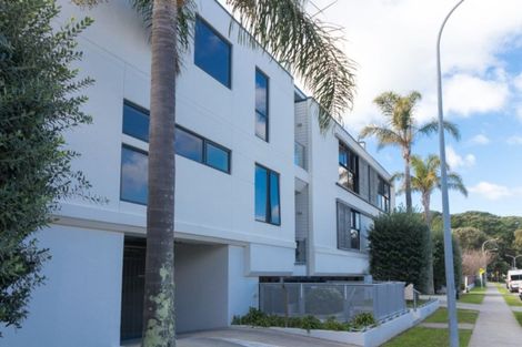 Photo of property in Atlas Apartments, 30/49 Maunganui Road, Mount Maunganui, 3116