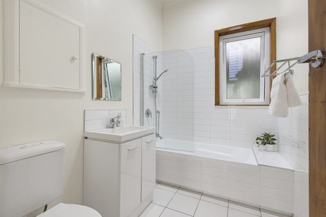 Photo of property in 29 Grafton Road, Roseneath, Wellington, 6011