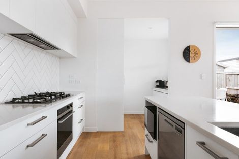 Photo of property in 24 Knightia Drive, Papamoa Beach, Papamoa, 3118