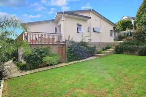 Photo of property in 31 Rifleman Rise, Unsworth Heights, Auckland, 0632