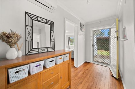 Photo of property in 9 King Street, Carterton, 5713