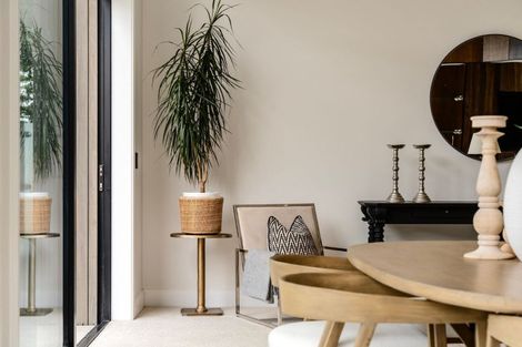 Photo of property in 218a Lake Road, Hauraki, Auckland, 0622