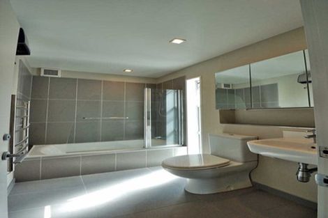 Photo of property in 77 Bishop Street, St Albans, Christchurch, 8014