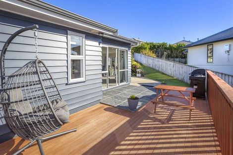 Photo of property in 3 Tararua Close, Aotea, Porirua, 5024