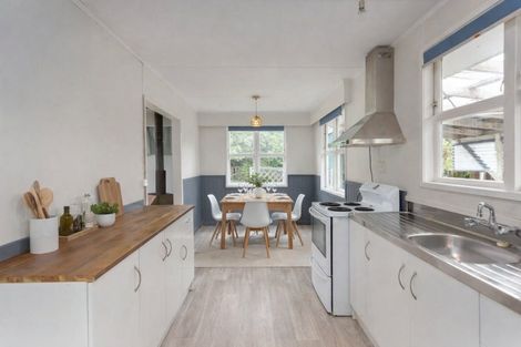 Photo of property in 9 Hardie Grove, Featherston, 5710