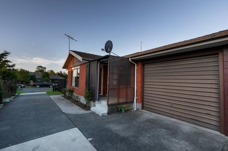 Photo of property in 1/15 Laing Crescent, Heathcote Valley, Christchurch, 8022