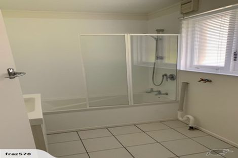 Photo of property in Bryon Court Flats, 25 Apuka Street, Brooklyn, Wellington, 6021