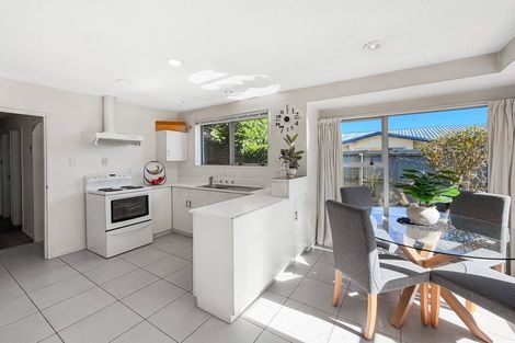 Photo of property in 2/59 Gardiners Road, Bishopdale, Christchurch, 8051