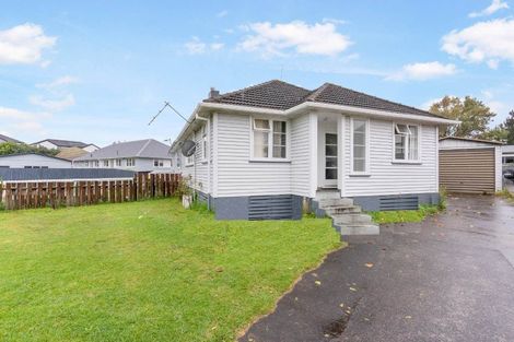 Photo of property in 56b Arimu Road, Papakura, 2110