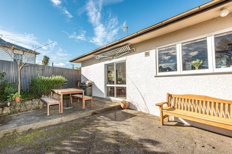 Photo of property in 1 Chester Street, Waverley, 4510