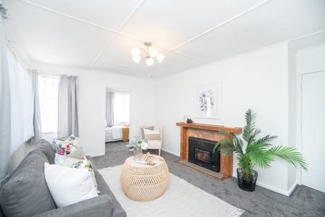Photo of property in 48 Upham Terrace, Roslyn, Palmerston North, 4414