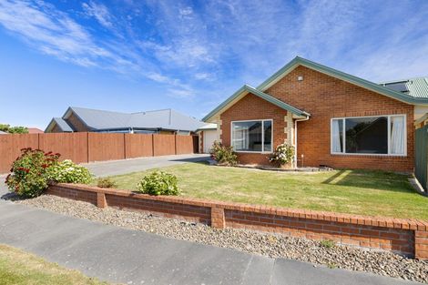 Photo of property in 68 Kotuku Crescent, Woolston, Christchurch, 8023