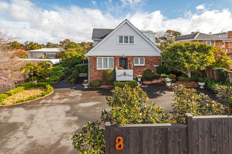 Photo of property in 8 Forrest Hill Road, Forrest Hill, Auckland, 0620