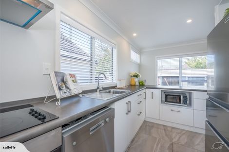 Photo of property in 20a Plunket Avenue, Papatoetoe, Auckland, 2104