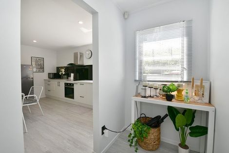 Photo of property in 16 Shelly Beach Road, Shelly Beach, Helensville, 0874