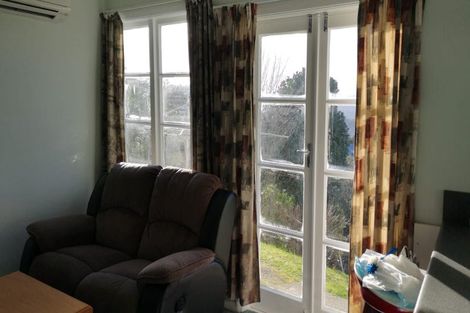 Photo of property in 139 The Ridgeway, Mornington, Wellington, 6021