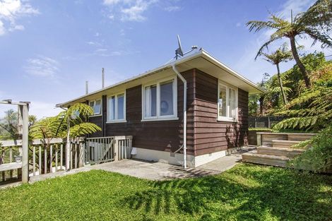 Photo of property in 10 Hallewell Crescent, Johnsonville, Wellington, 6037