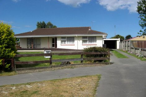 Photo of property in 19 Saunders Place, Redwood, Christchurch, 8051