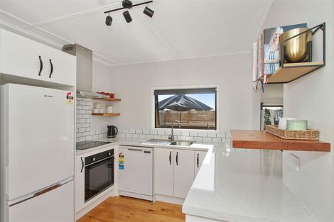 Photo of property in 19 France Street, Waiuku, 2123