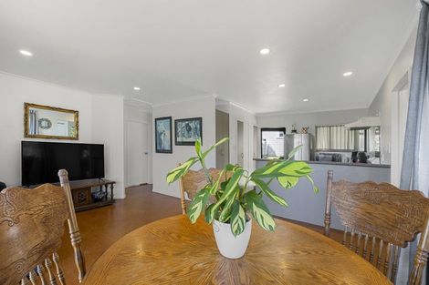 Photo of property in 14a Main Road, Raglan, 3225