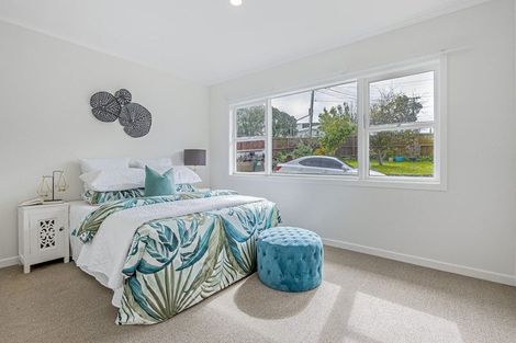Photo of property in 1/23 Forrest Hill Road, Milford, Auckland, 0620