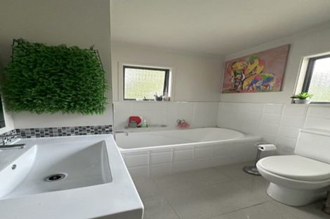 Photo of property in 1/14 Halder Place, Torbay, Auckland, 0632