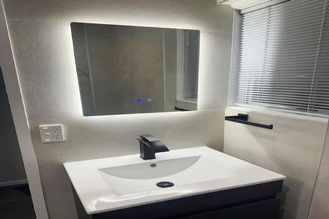 Photo of property in 48 Zita Maria Drive, Massey, Auckland, 0614