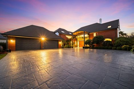 Photo of property in 14 Regent's Park Drive, Casebrook, Christchurch, 8051