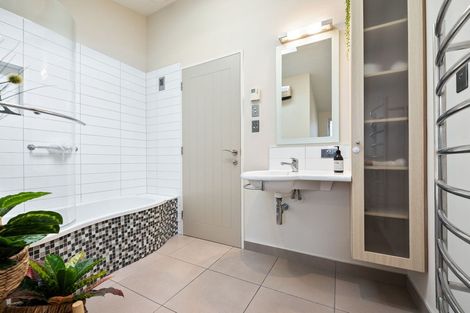 Photo of property in 361 Te Moana Road, Waikanae, 5036