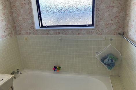 Photo of property in 2/151 Carrington Street, Lower Vogeltown, New Plymouth, 4310