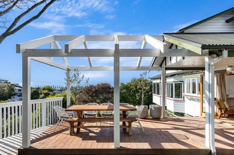 Photo of property in 29 Havelock Road, Hospital Hill, Napier, 4110