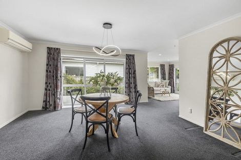 Photo of property in 60 Airlie Road, Plimmerton, Porirua, 5026