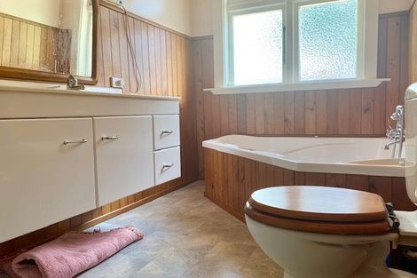 Photo of property in 98 Forbury Road, Saint Clair, Dunedin, 9012