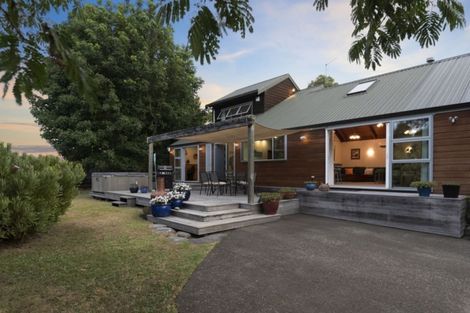 Photo of property in 1083 Kahikatea Flat Road, Waitoki, Kaukapakapa, 0871