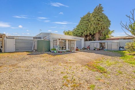 Photo of property in 1 Richardson Street, Woodville, 4920