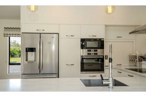 Photo of property in 11 Cochrane Drive, Kerikeri, 0230