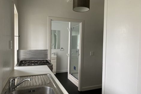 Photo of property in 18 Shoal Bay Road, Devonport, Auckland, 0624