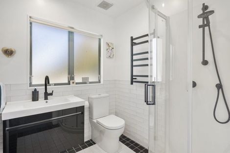 Photo of property in 29b The Parade, Island Bay, Wellington, 6023