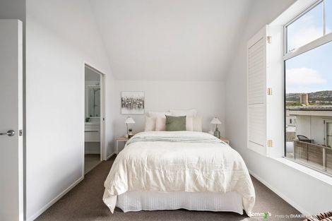 Photo of property in Victoria Villas, 43/35 Pirie Street, Mount Victoria, Wellington, 6011