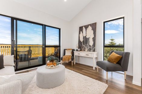 Photo of property in 5 Stockden Place, Karori, Wellington, 6012