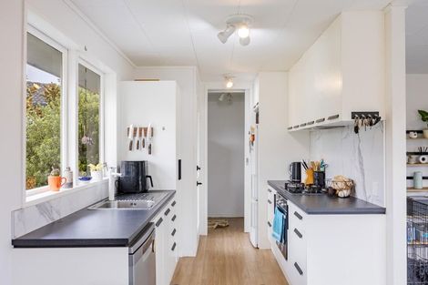 Photo of property in 17 Magdalen Place, West Harbour, Auckland, 0618