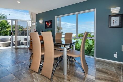 Photo of property in 9 Avoca Valley Road, Heathcote Valley, Christchurch, 8022