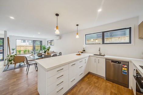 Photo of property in 2/60 Akatarawa Road, Brown Owl, Upper Hutt, 5018