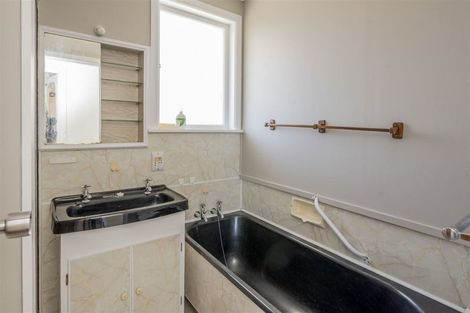 Photo of property in 21 Meadowvale Drive, Levin, 5510