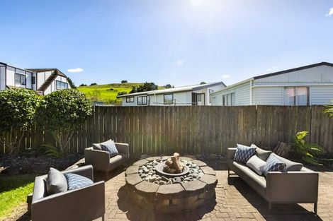 Photo of property in 45 Darren Crescent, Half Moon Bay, Auckland, 2012