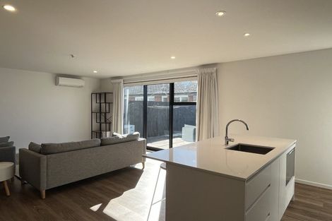 Photo of property in 1/23 Hills Road, Edgeware, Christchurch, 8013