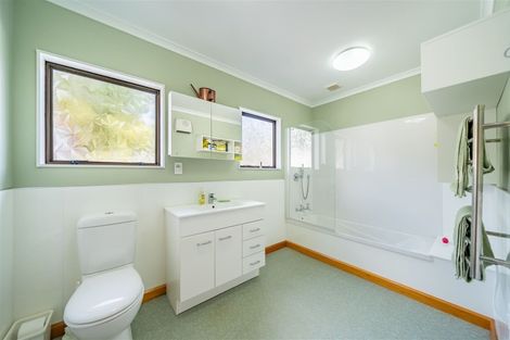 Photo of property in 262a Katherine Mansfield Drive, Whitemans Valley, Upper Hutt, 5371