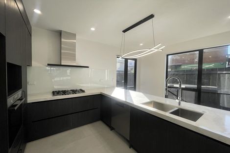 Photo of property in 26b Sandgate Avenue, Botany Downs, Auckland, 2010