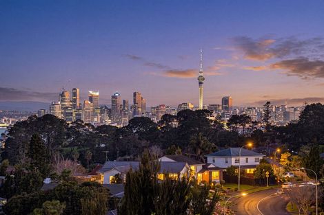 Photo of property in 7 Harper Street, Chatswood, Auckland, 0626